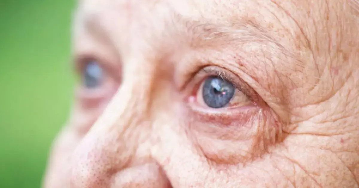 أشهر أمراض العيون لكبار السن
